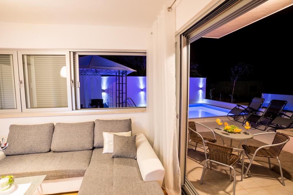 Apartment Falcon Stari Grad  Δωμάτιο φωτογραφία