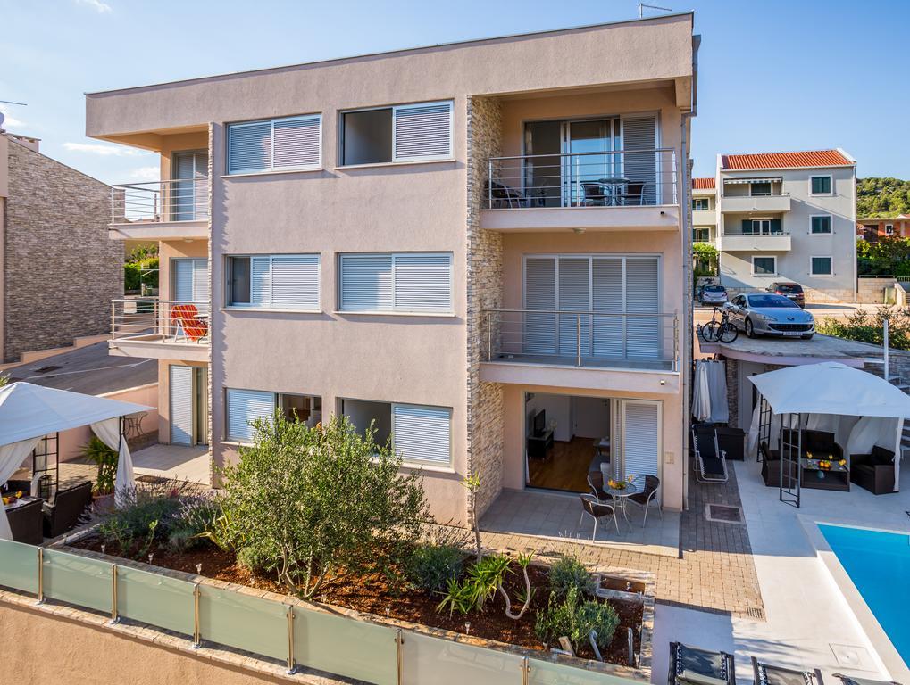 Apartment Falcon Stari Grad  Εξωτερικό φωτογραφία