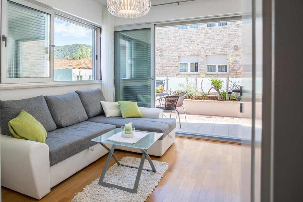 Apartment Falcon Stari Grad  Δωμάτιο φωτογραφία