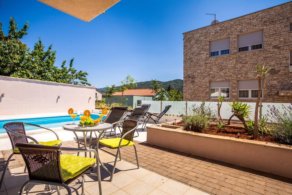 Apartment Falcon Stari Grad  Δωμάτιο φωτογραφία