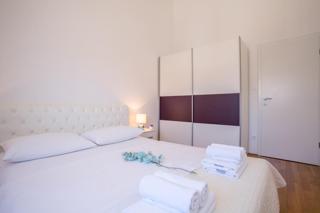 Apartment Falcon Stari Grad  Δωμάτιο φωτογραφία